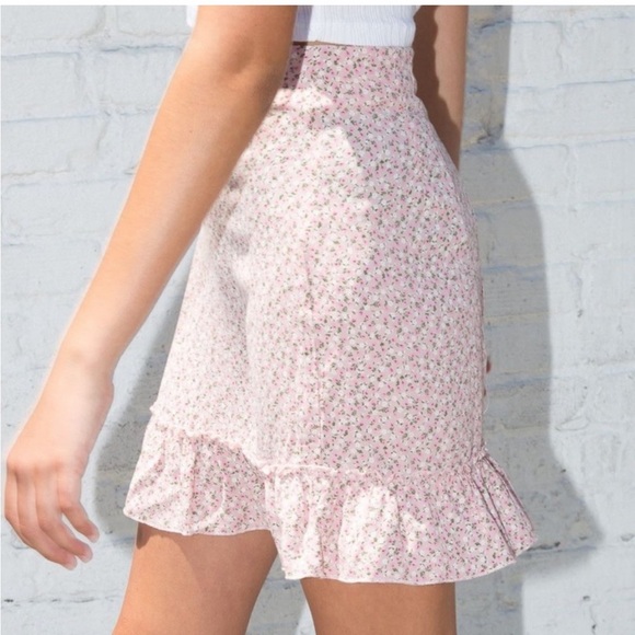 Brandy Melville cara ruffle skirt- pink floral Size 3 - Picture 8 of 8